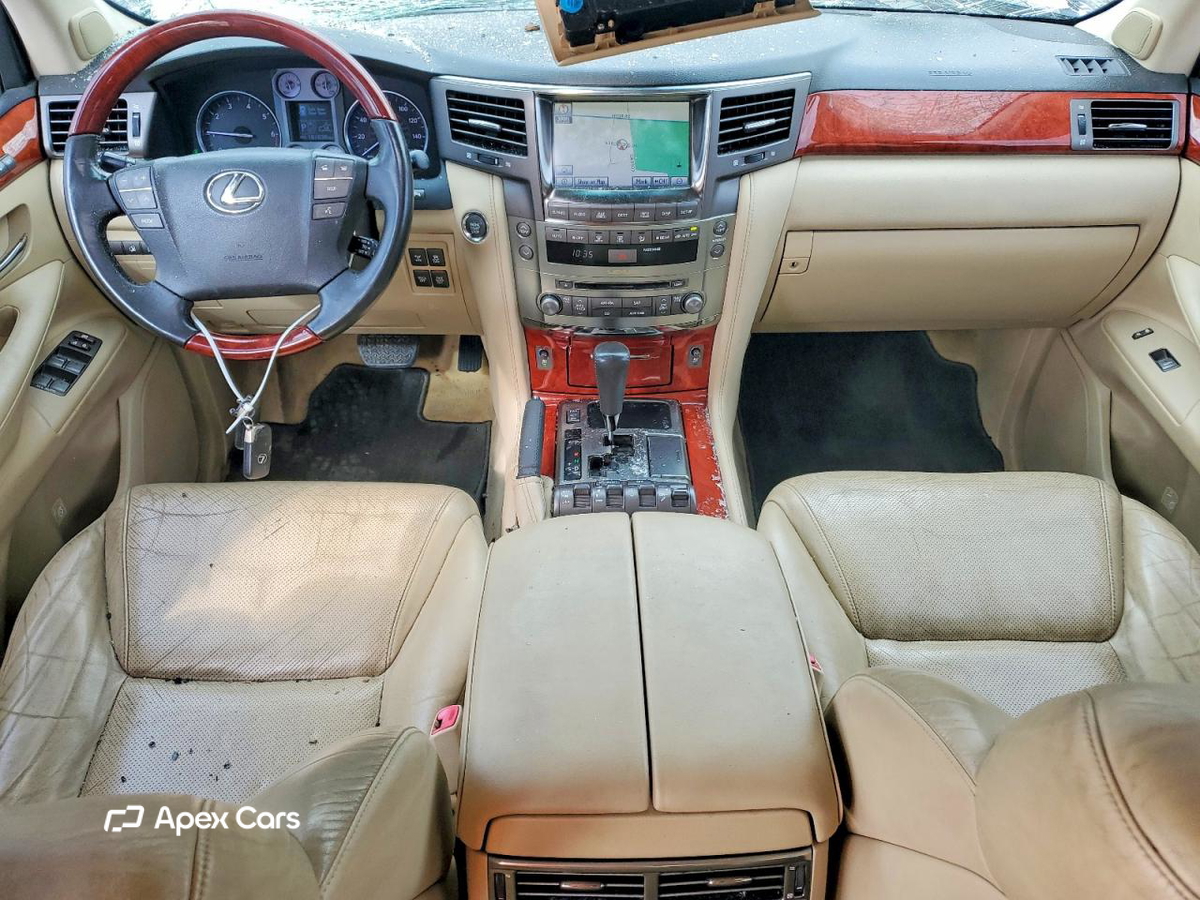 Lexus LX 2010