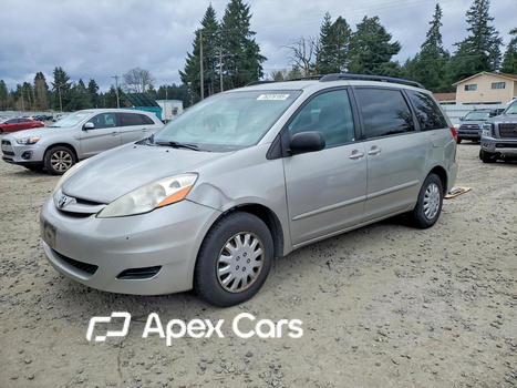 Toyota Sienna 2010 - Image 1 of 14