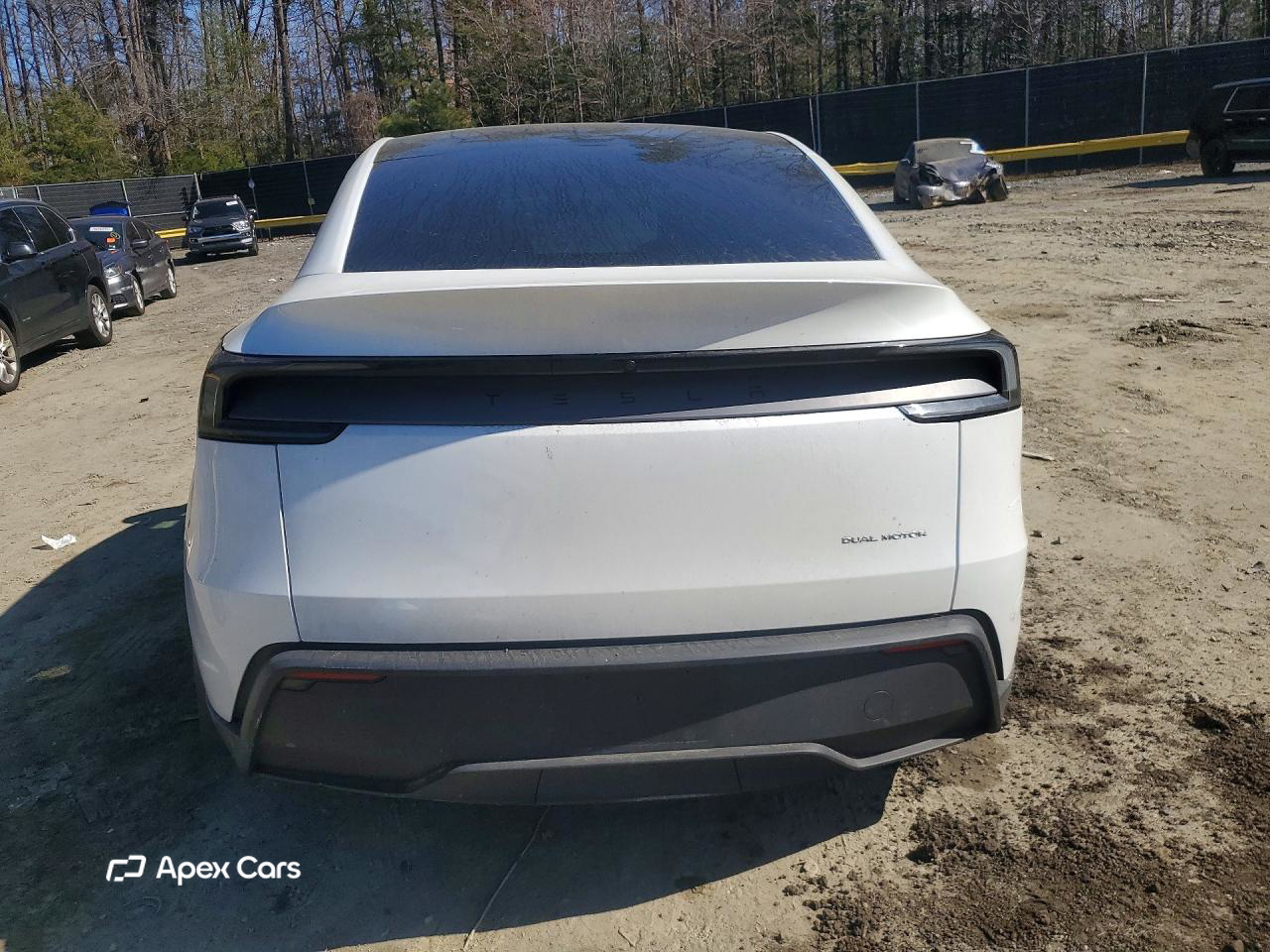 Tesla Model Y 2026