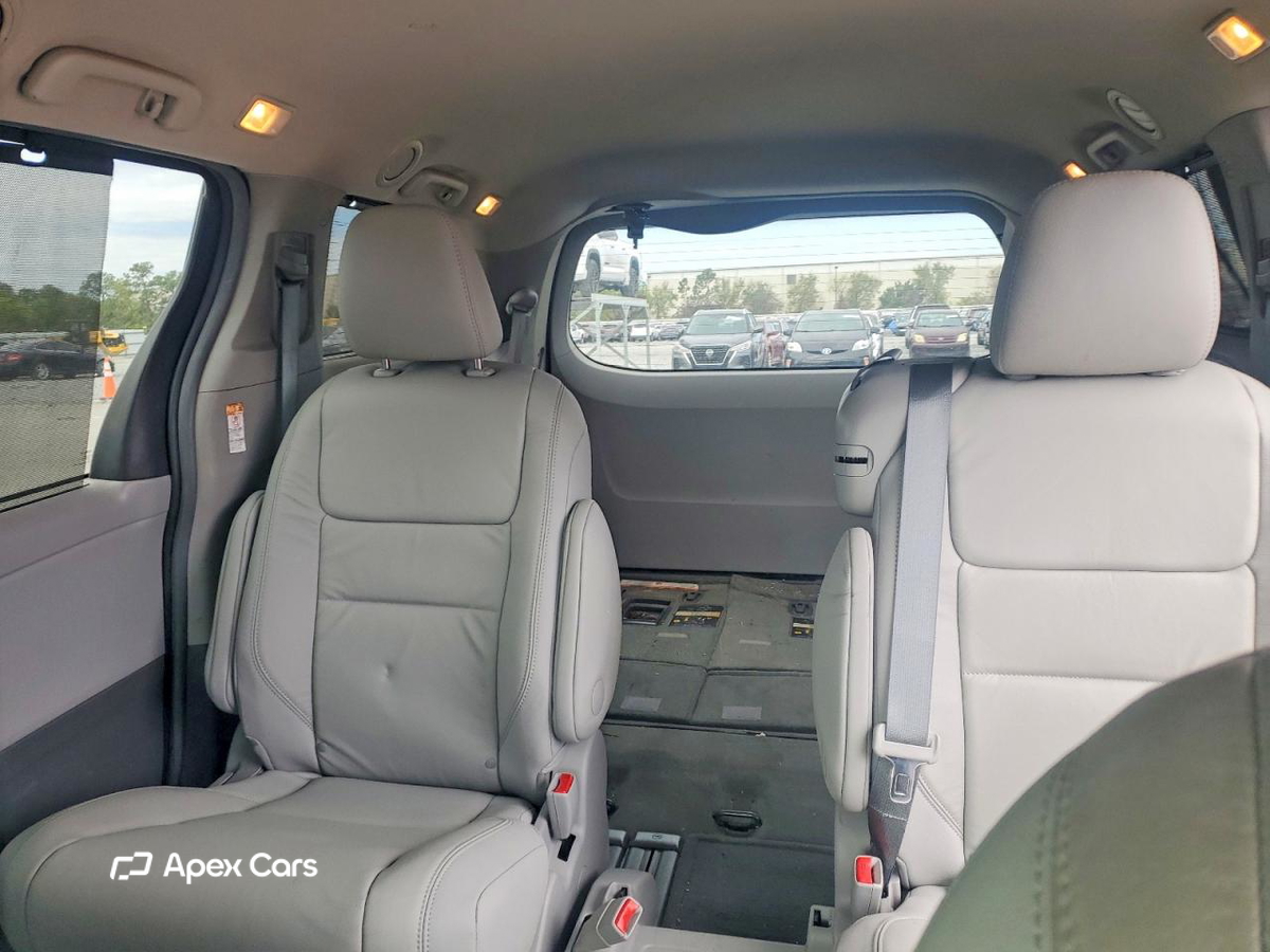 Toyota Sienna 2017