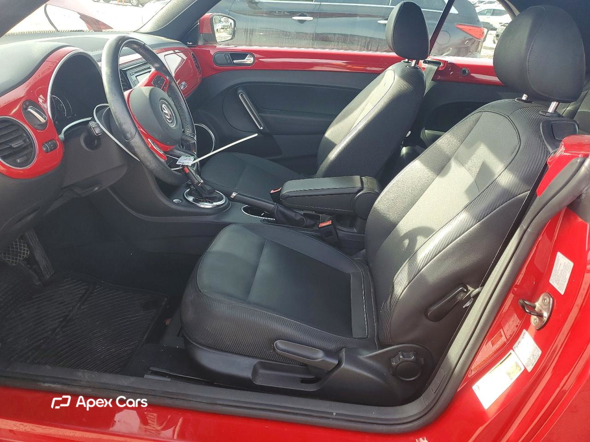 Volkswagen Beetle 2013