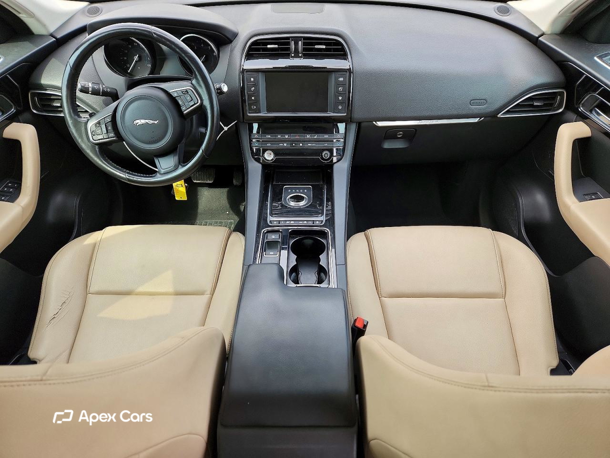 Jaguar F-Pace 2018