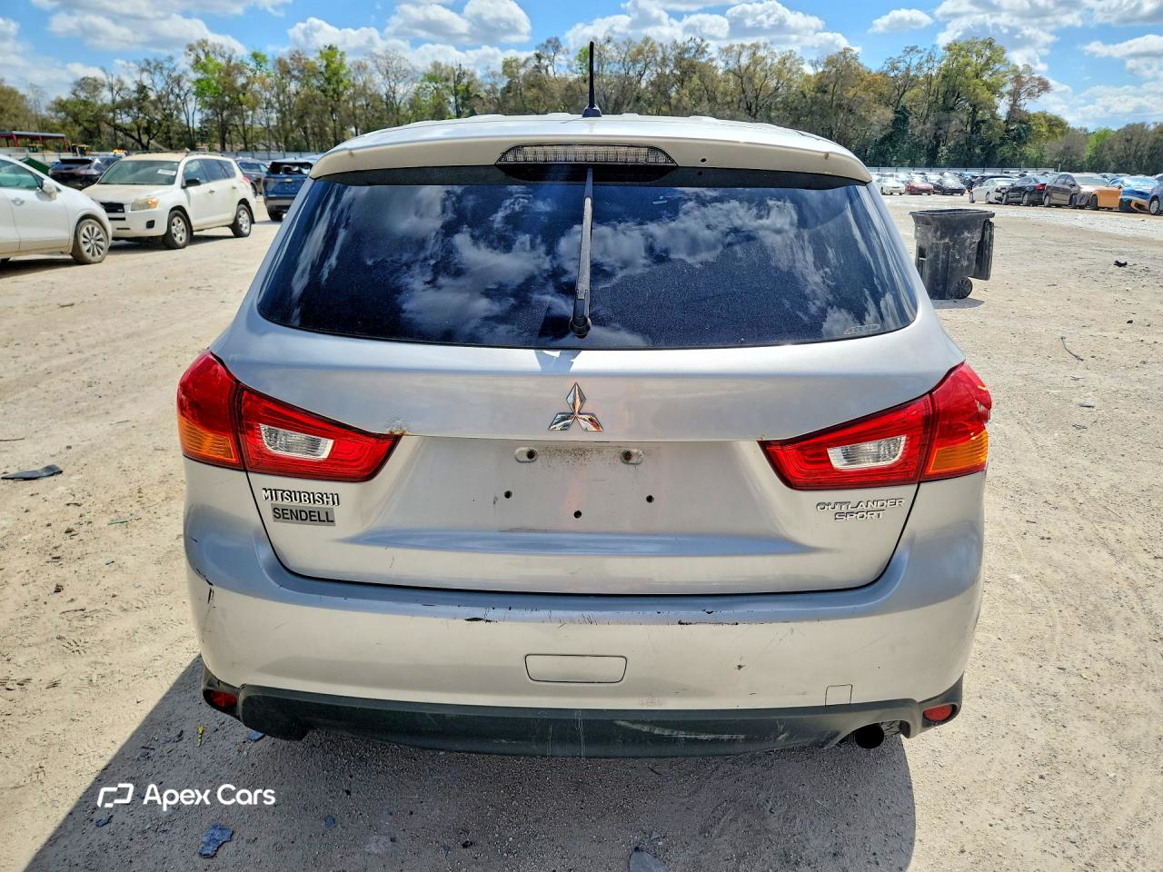 Mitsubishi Outlander 2015
