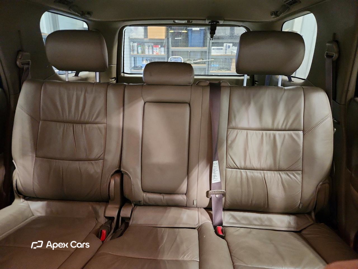 Toyota Sequoia 2004