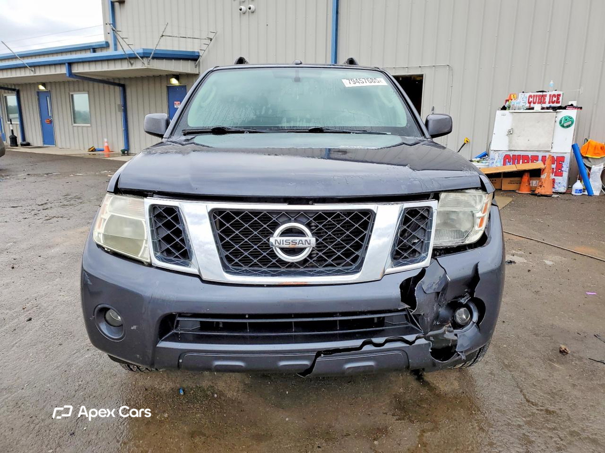 Nissan Pathfinder 2012