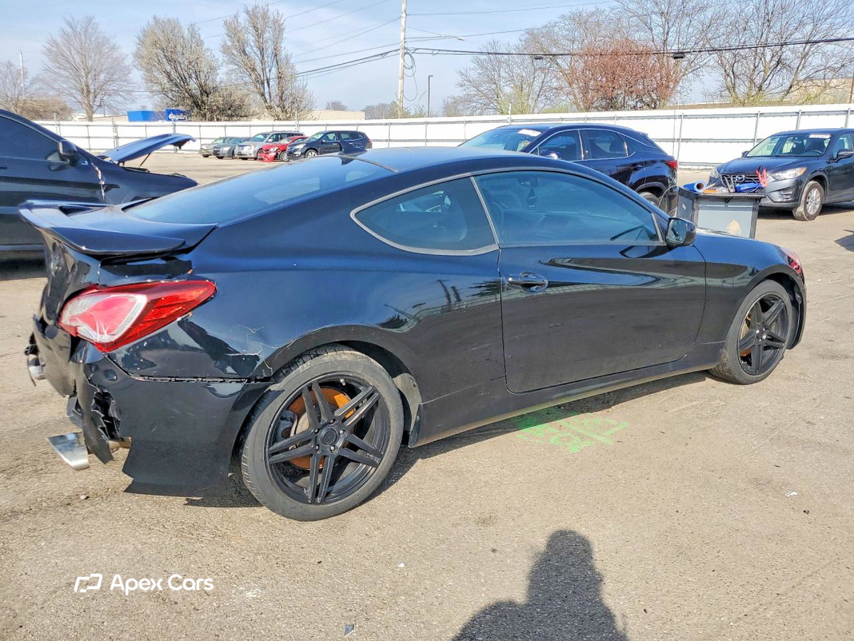 Hyundai Genesis 2013