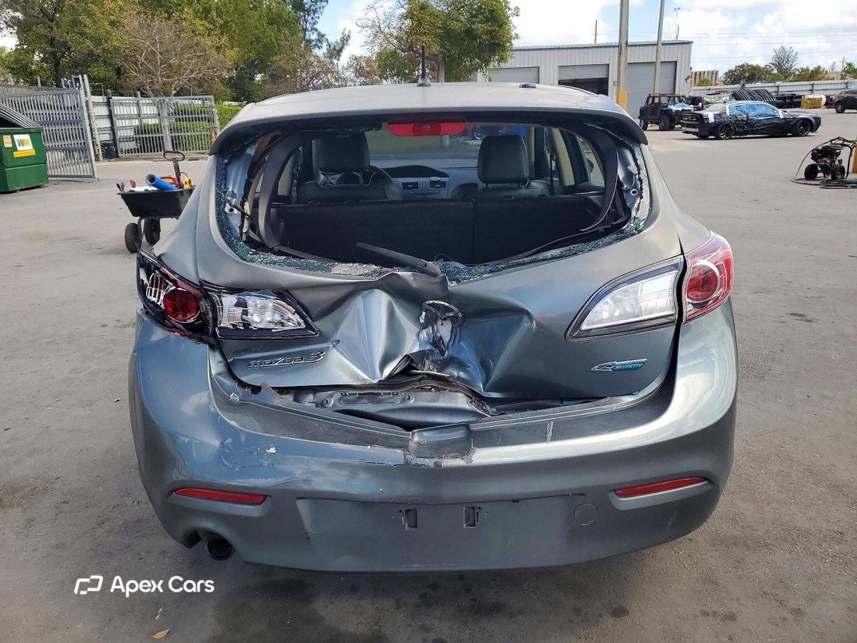 Mazda 3 2012