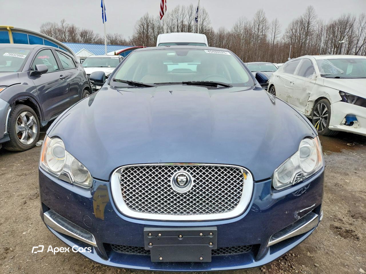 Jaguar XF 2011