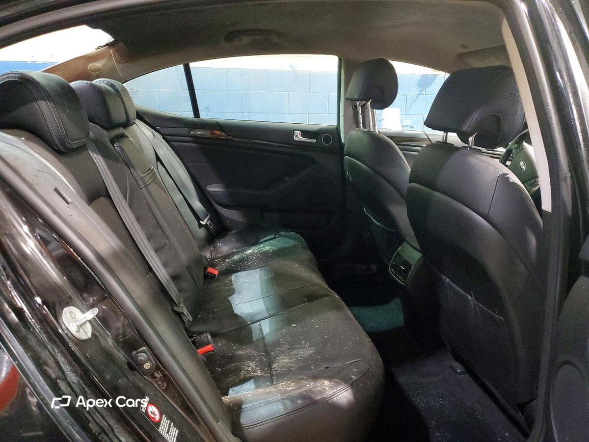 Kia Cadenza 2015