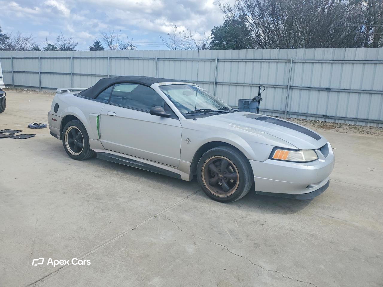 Ford Mustang 1999