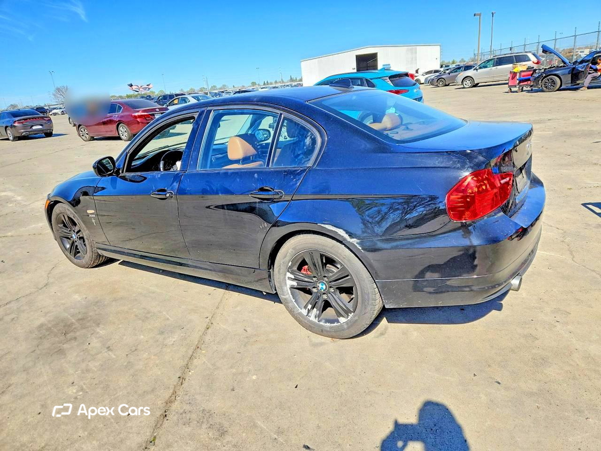 BMW Series 3 2011