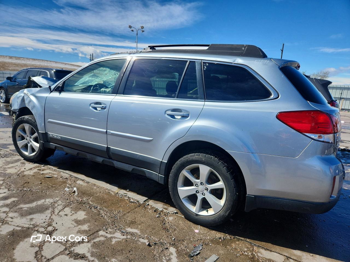 Subaru Outback 2013