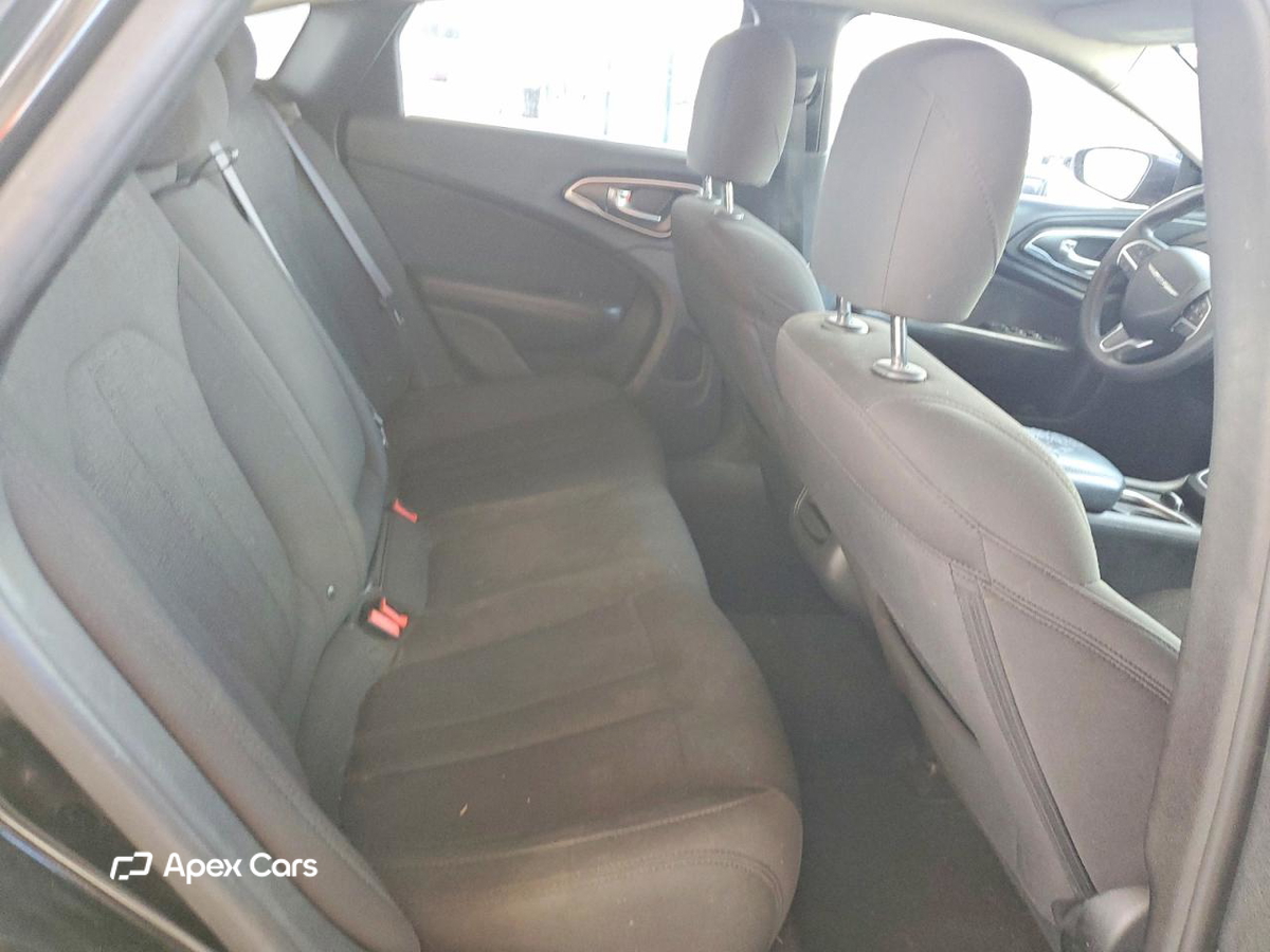 Chrysler 200 2016