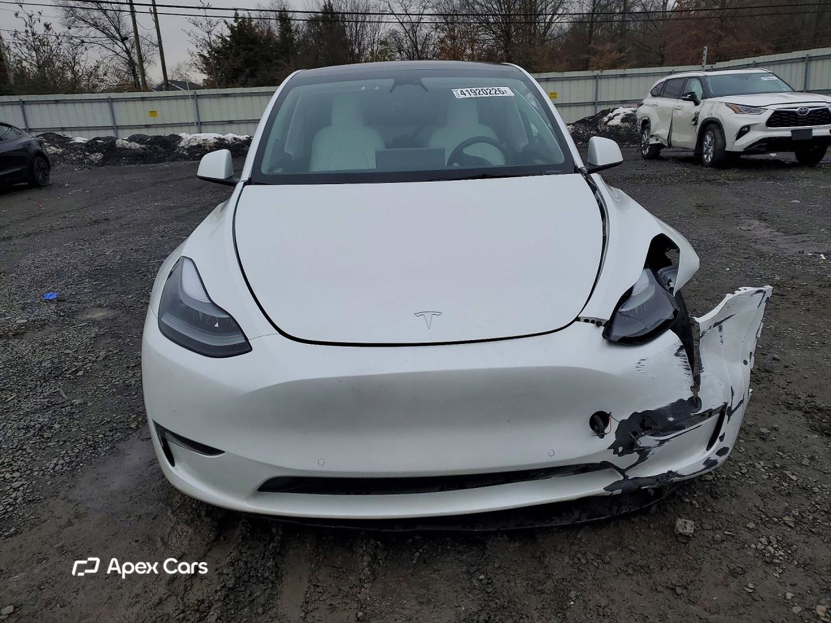 Tesla Model Y 2022