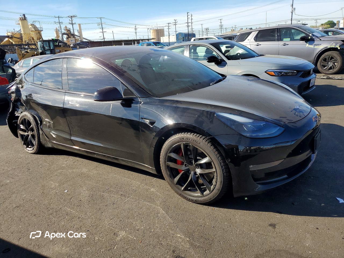 Tesla Model 3 2022