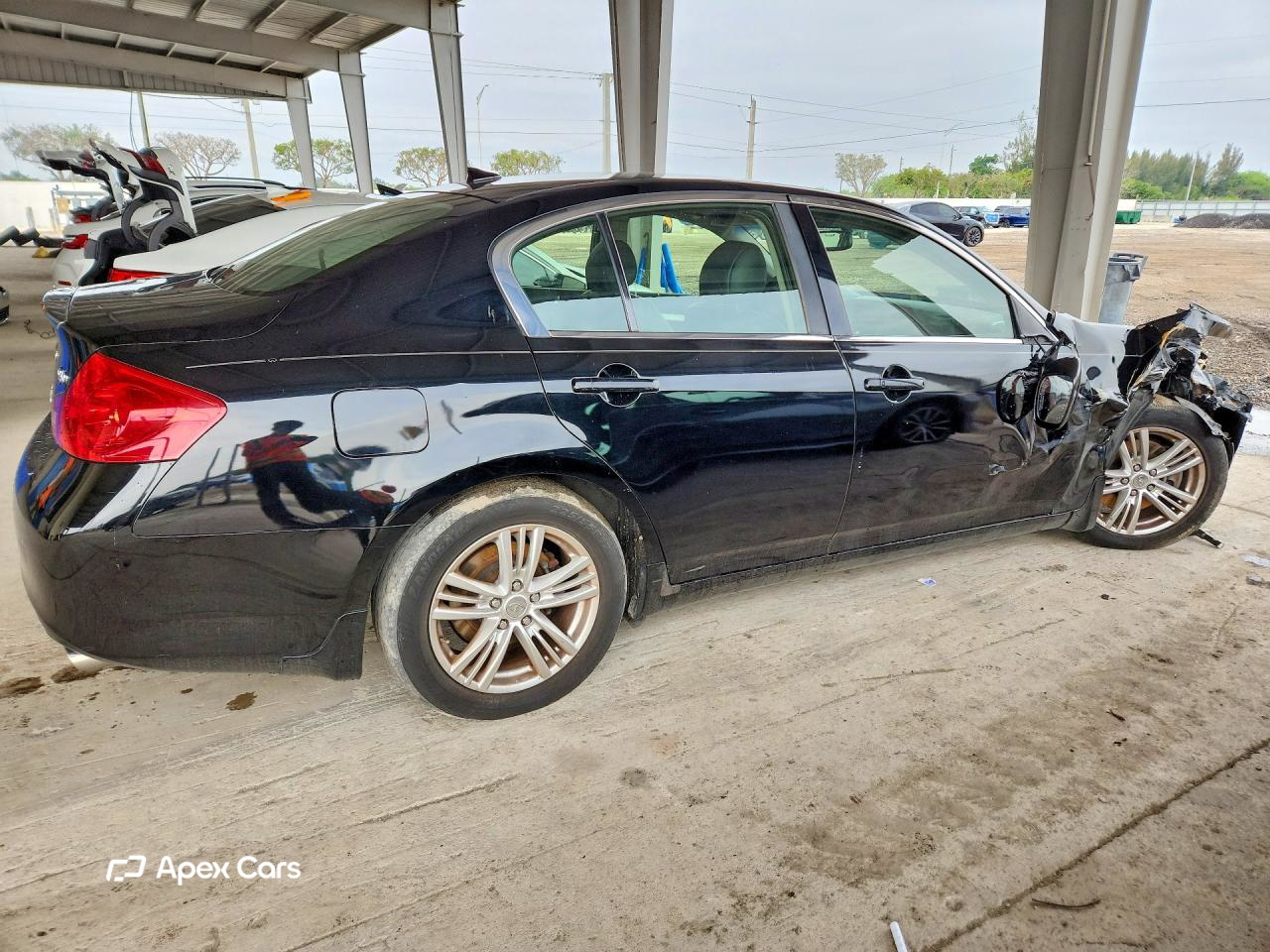Infiniti Q40 2015