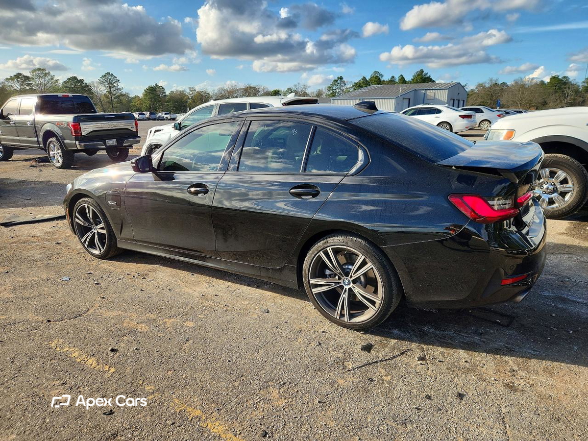 BMW Series 3 2022