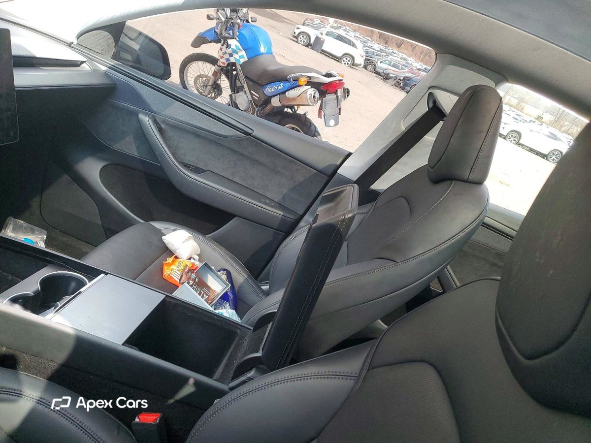 Tesla Model Y 2026