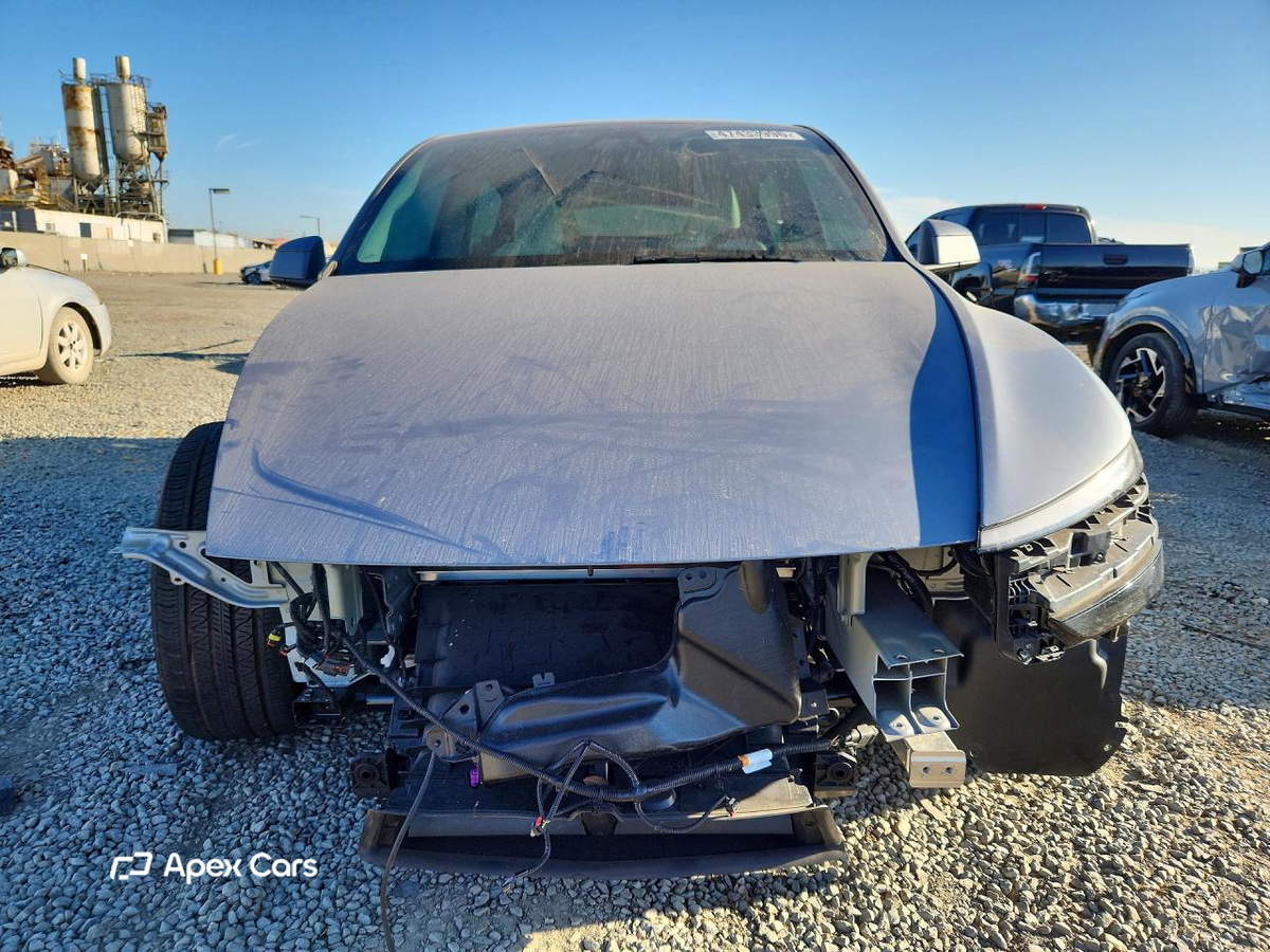 Tesla Model Y 2026