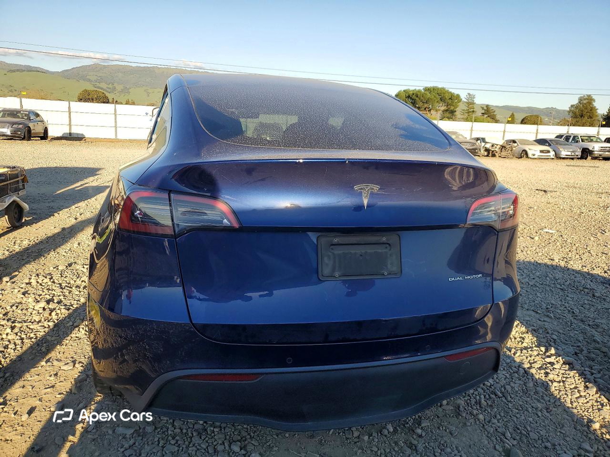 Tesla Model Y 2022