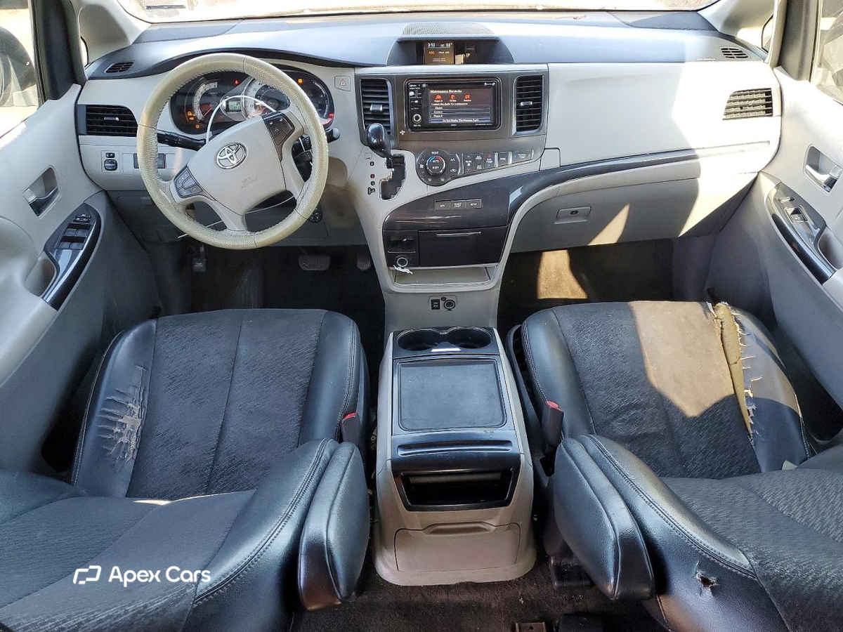 Toyota Sienna 2014