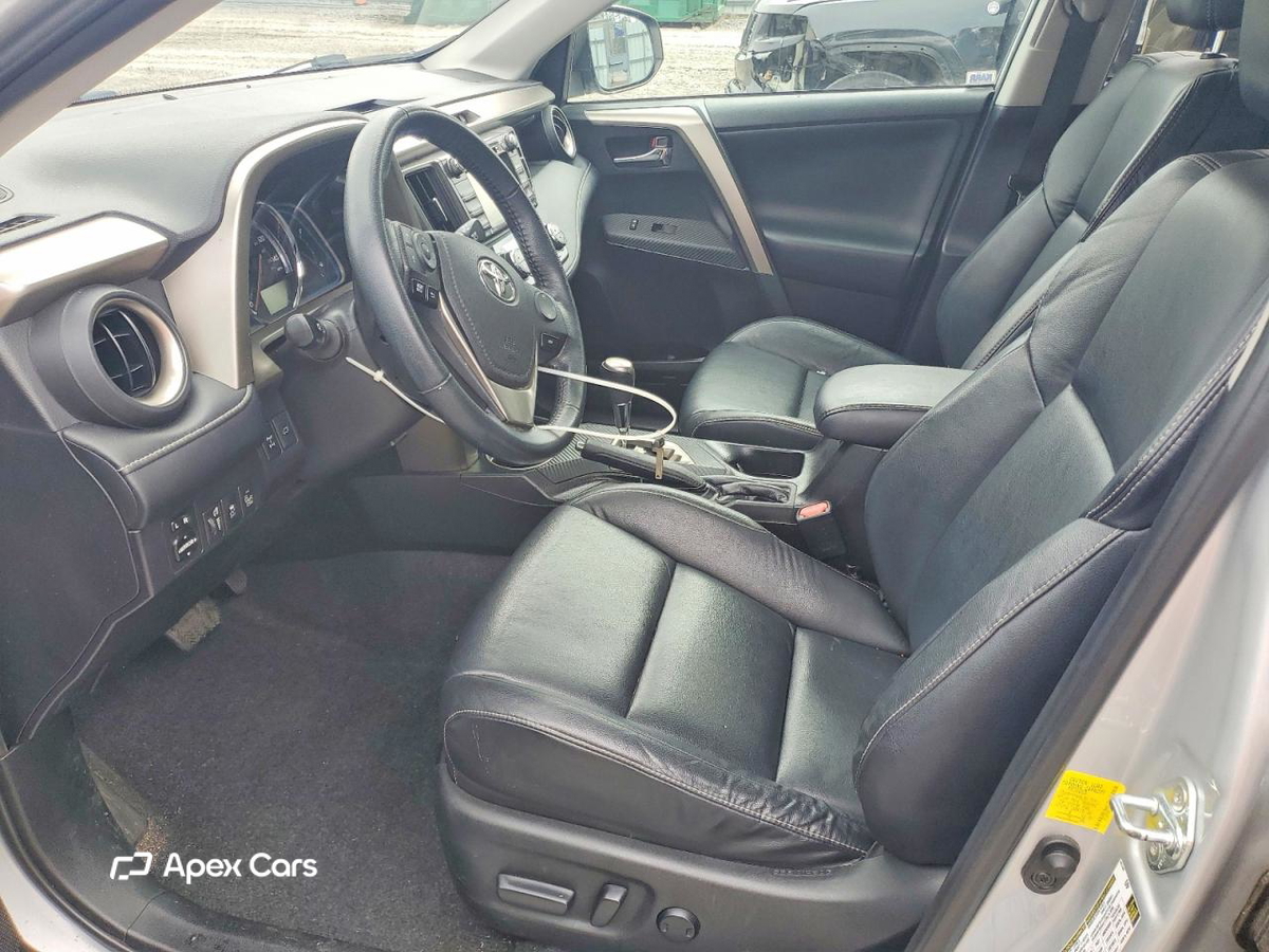 Toyota RAV 4 2015