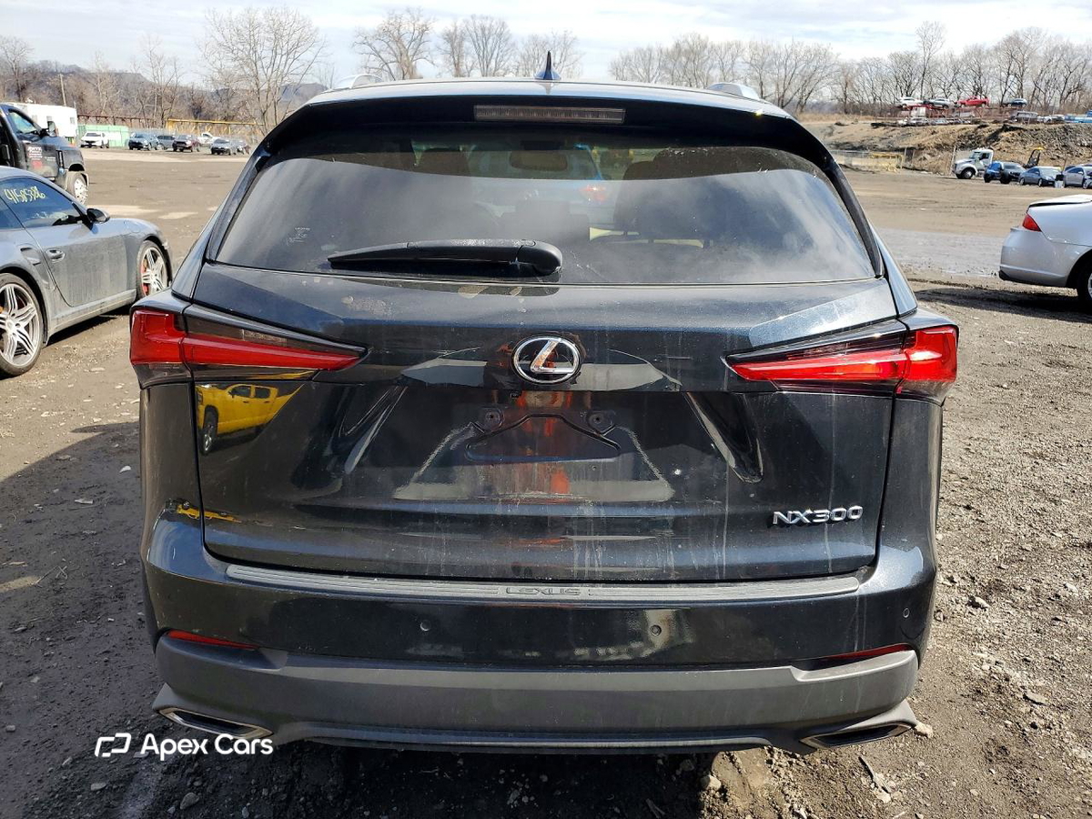 Lexus NX 2021