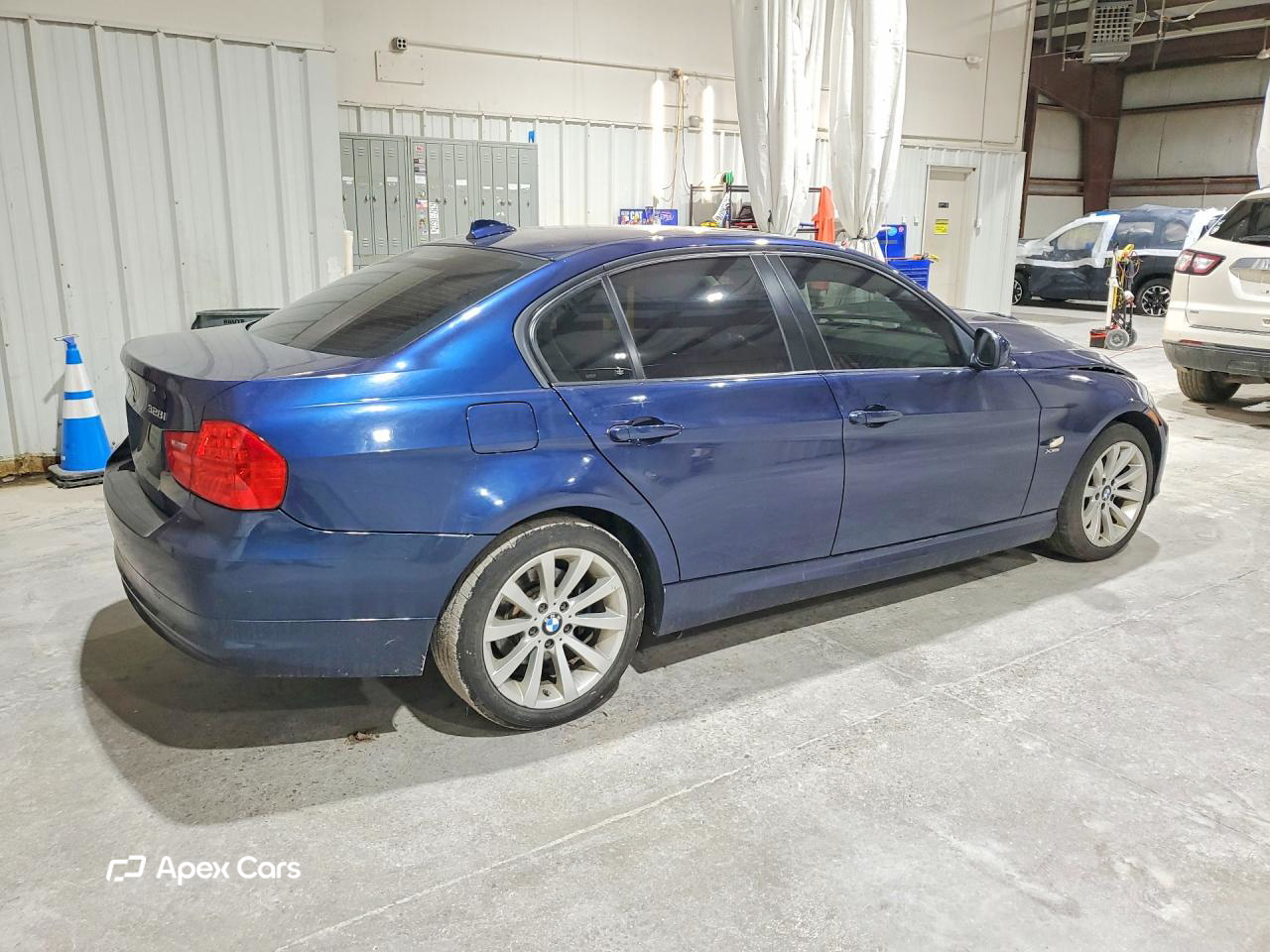 BMW Series 3 2011