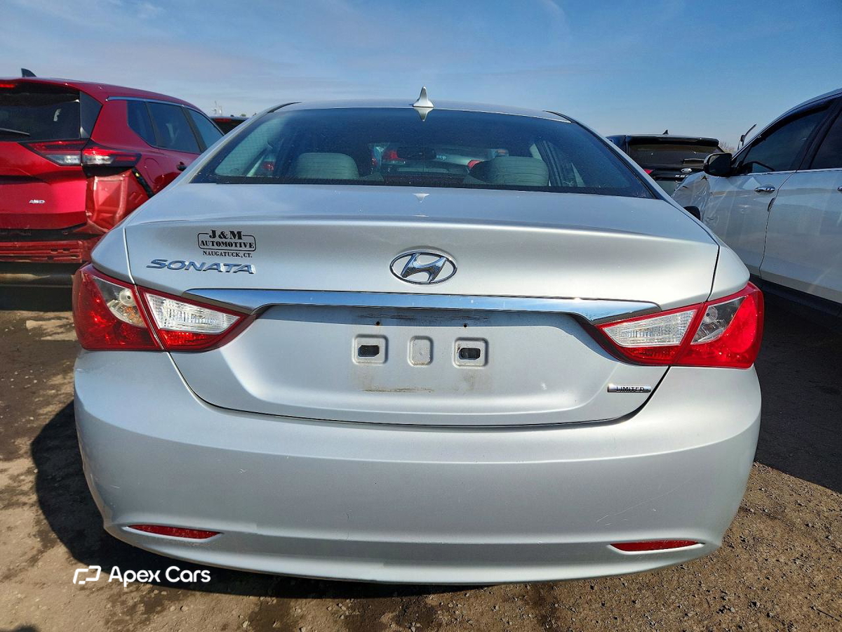 Hyundai Sonata 2011