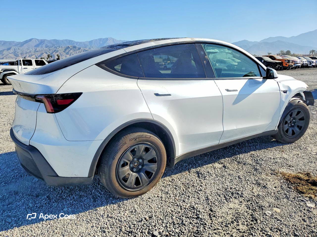 Tesla Model Y 2026