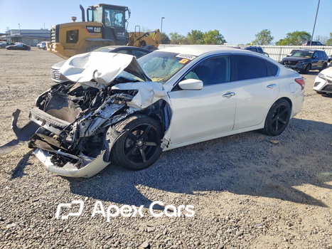 Nissan Altima 2013 - Image 1 of 12