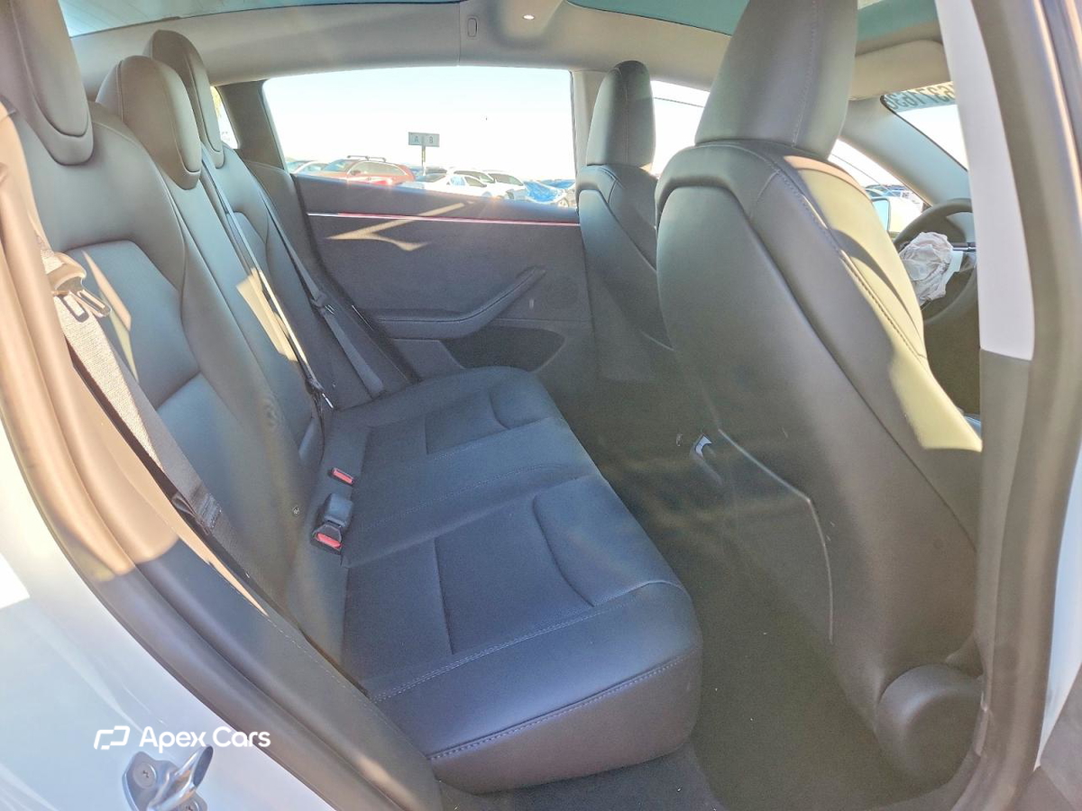 Tesla Model 3 2025