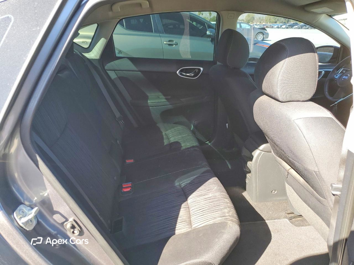 Nissan Sentra 2018