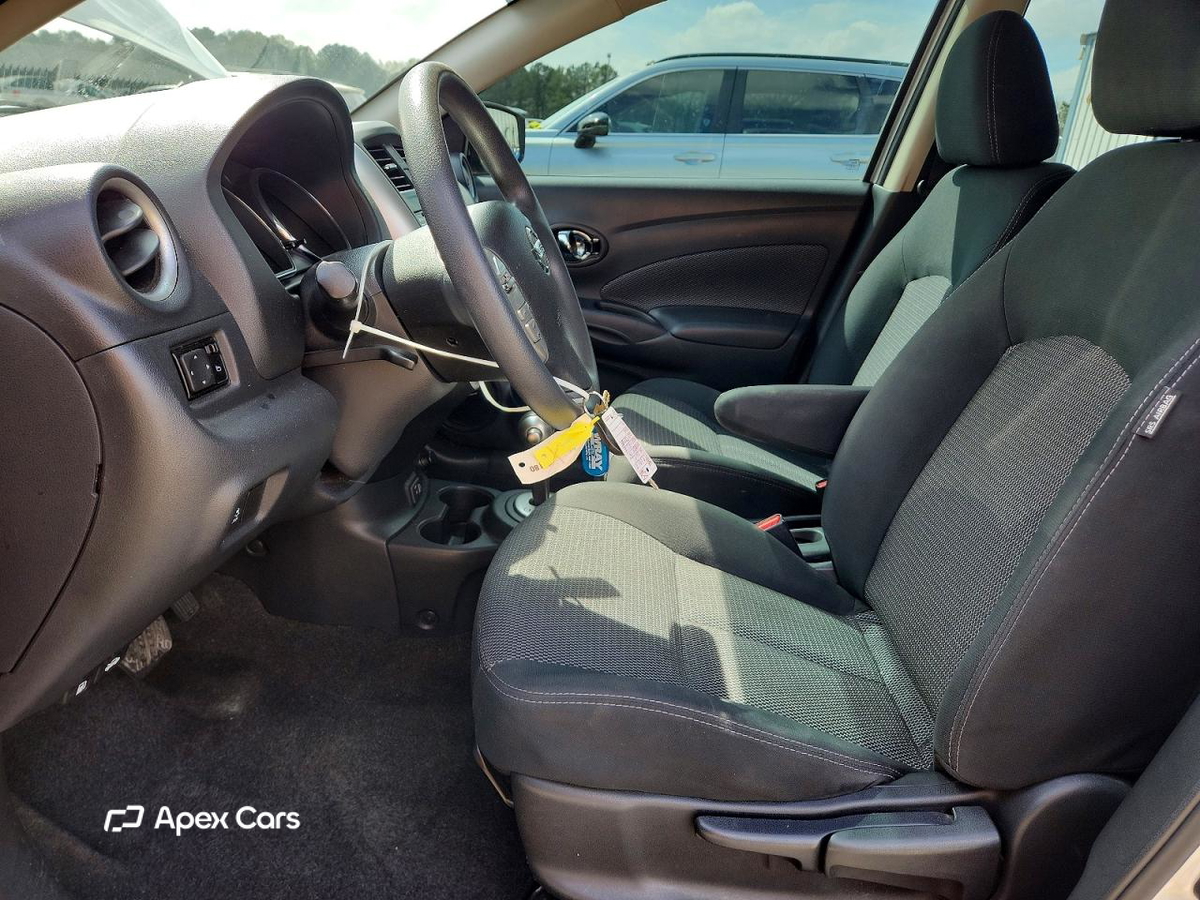Nissan Versa 2019