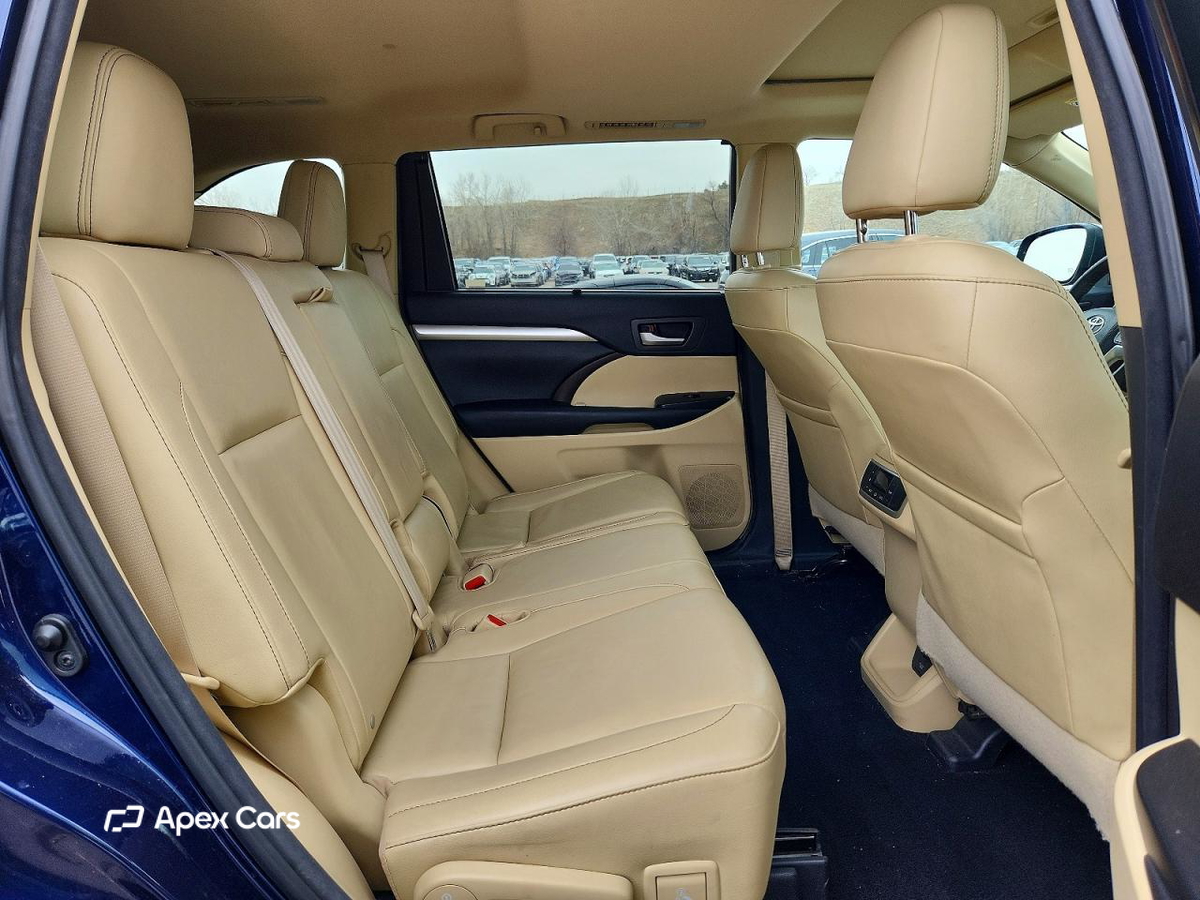 Toyota Highlander 2016