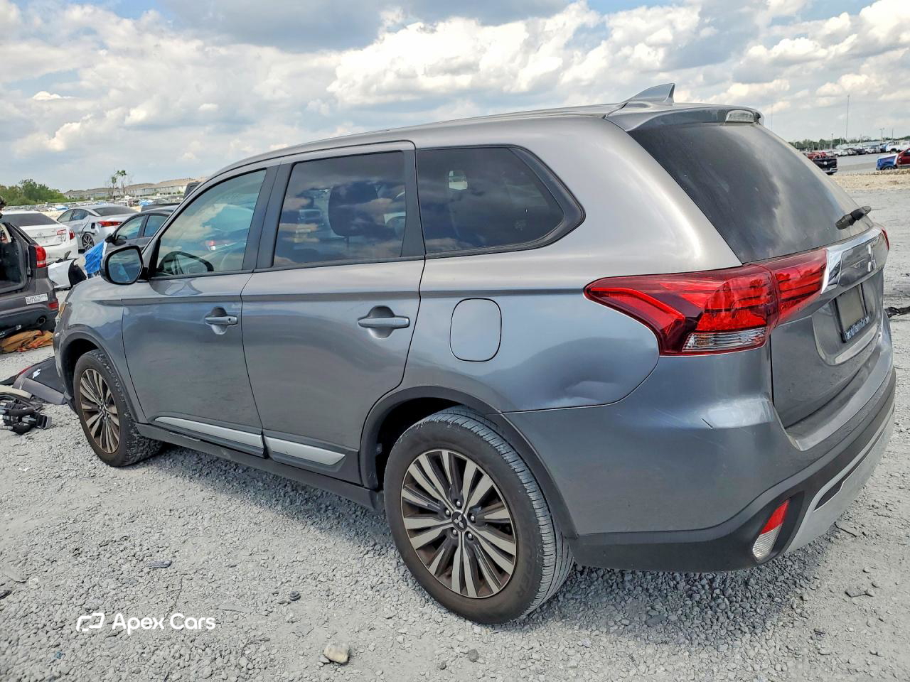 Mitsubishi Outlander 2020