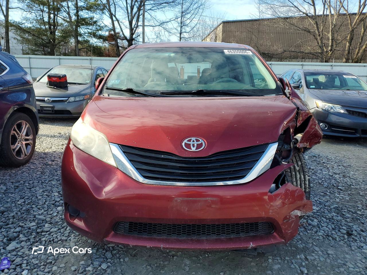 Toyota Sienna 2012