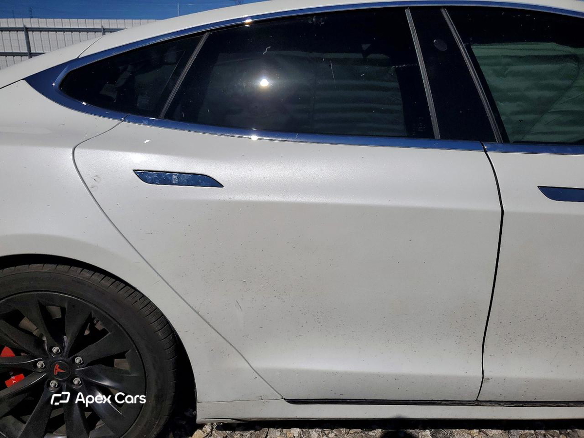 Tesla Model S 2019