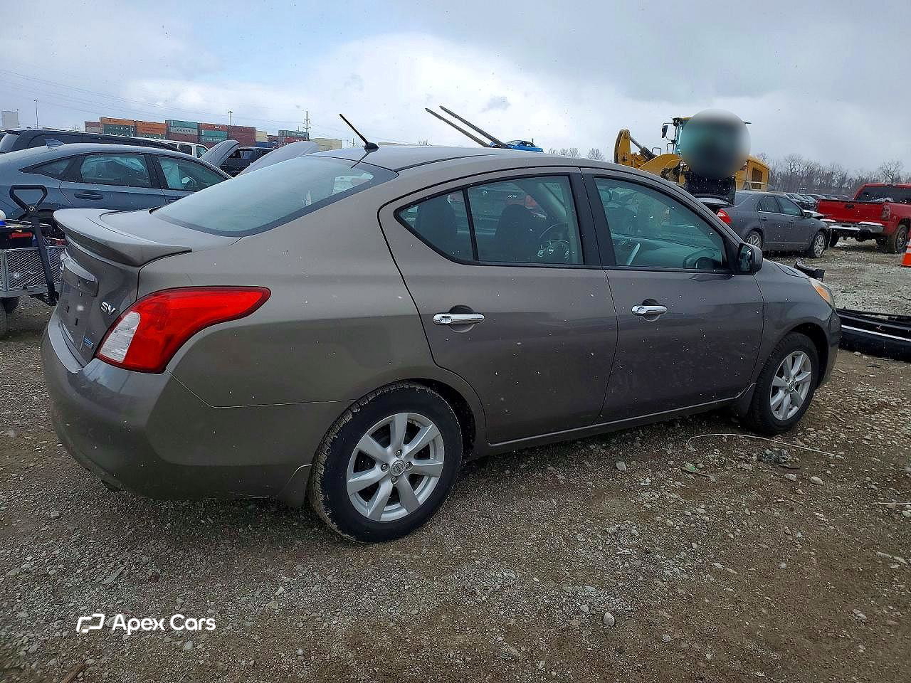 Nissan Versa 2014