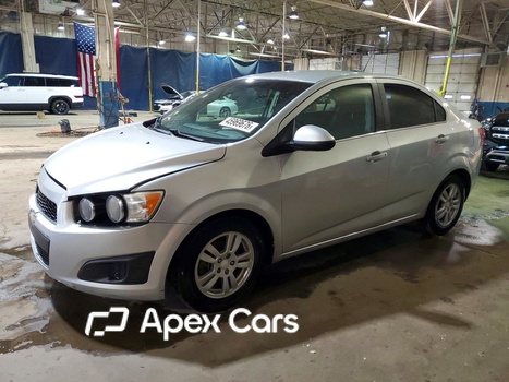 Chevrolet Sonic 2015 - Image 1 of 13