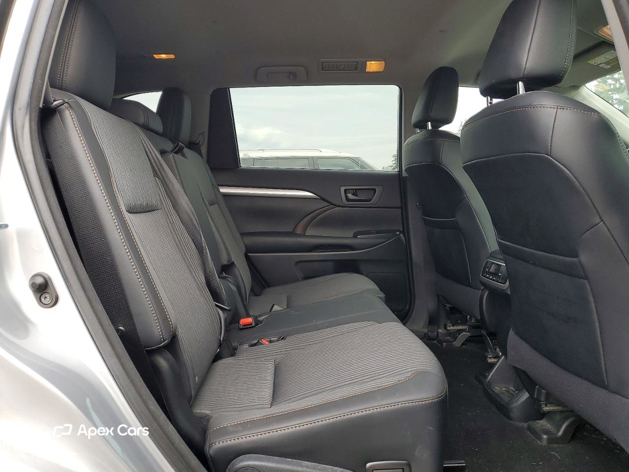 Toyota Highlander 2016