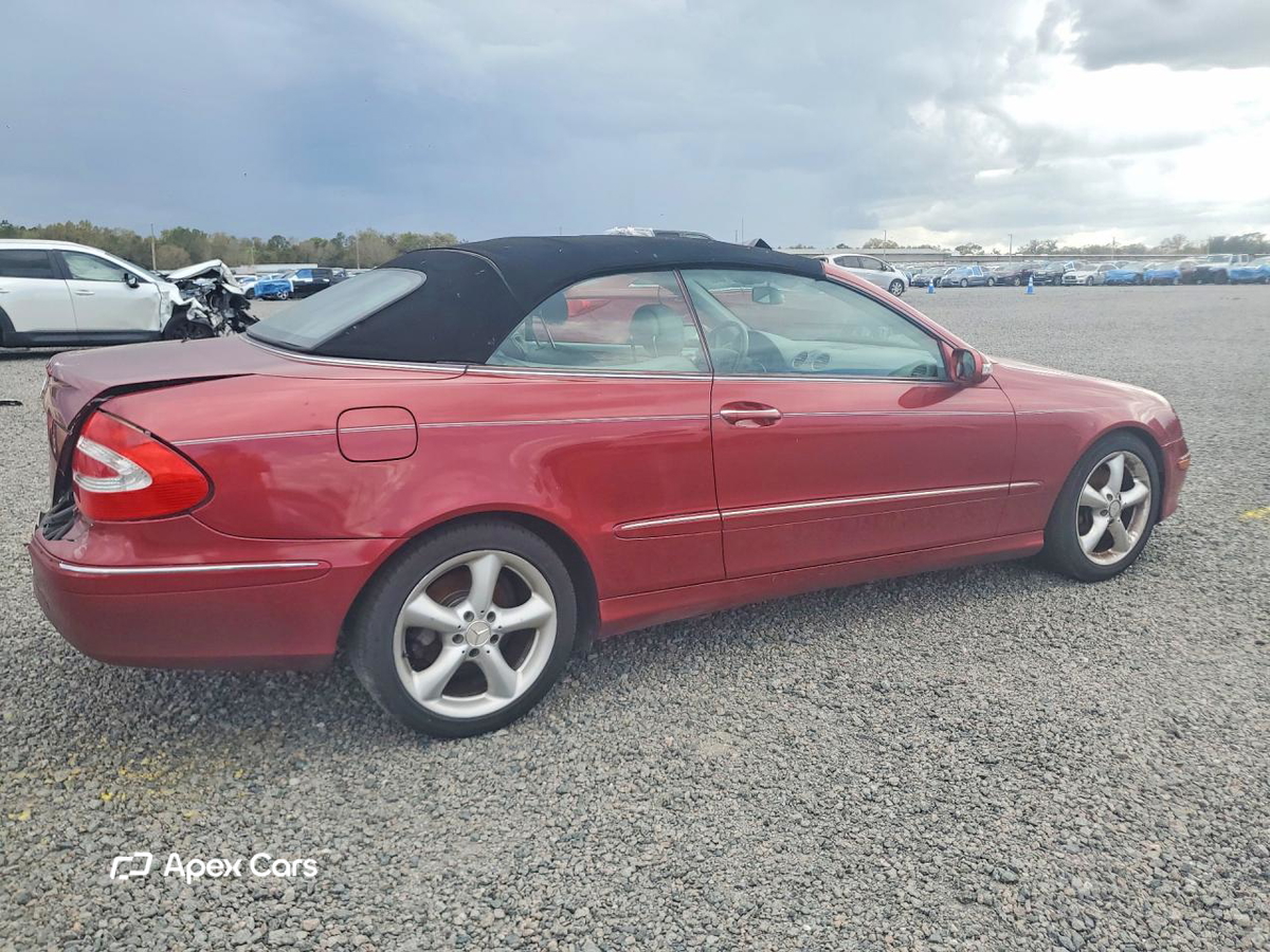 Mercedes-Benz  2005