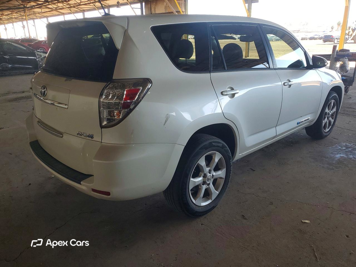 Toyota RAV 4 2013