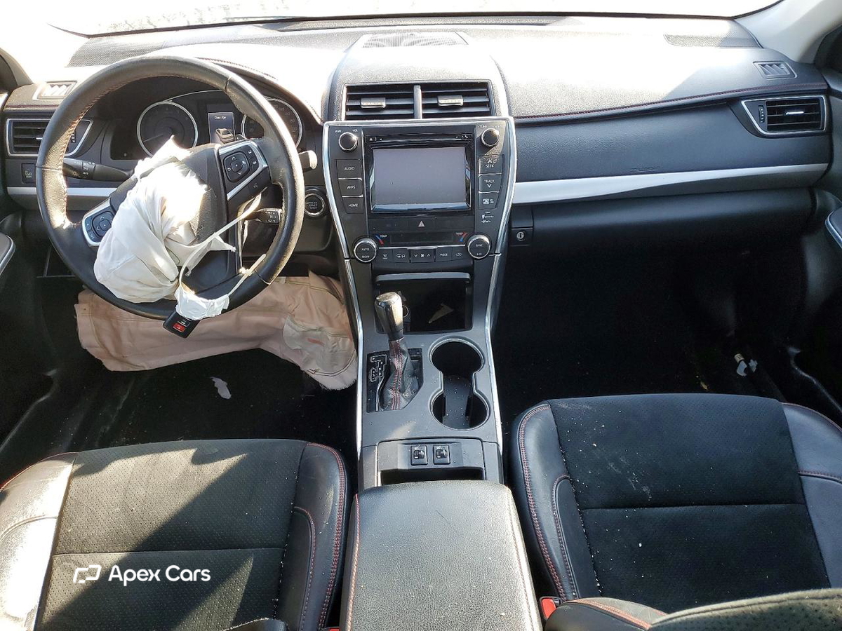 Toyota Camry 2015