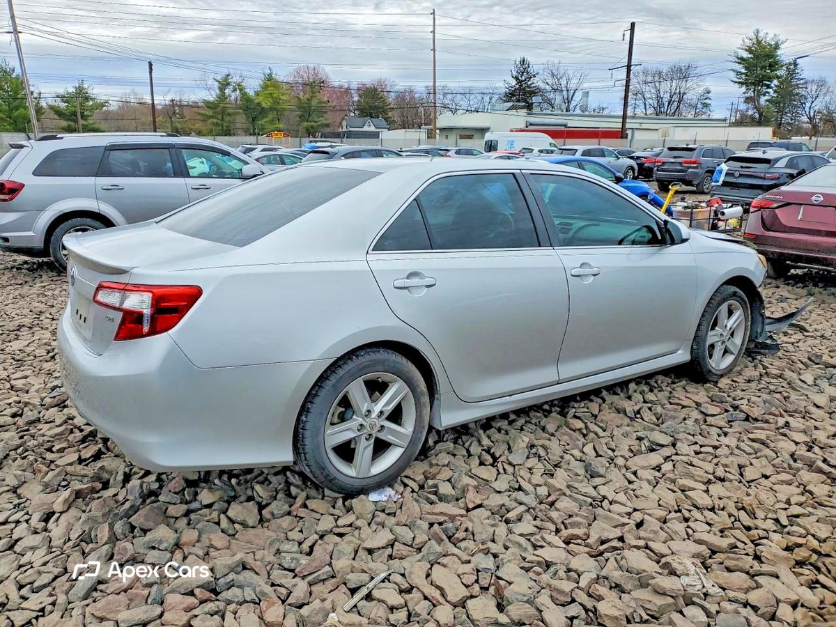 Toyota Camry 2012