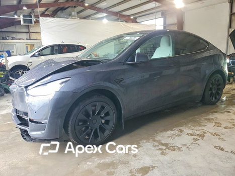 Tesla Model Y 2022 - Image 1 of 13