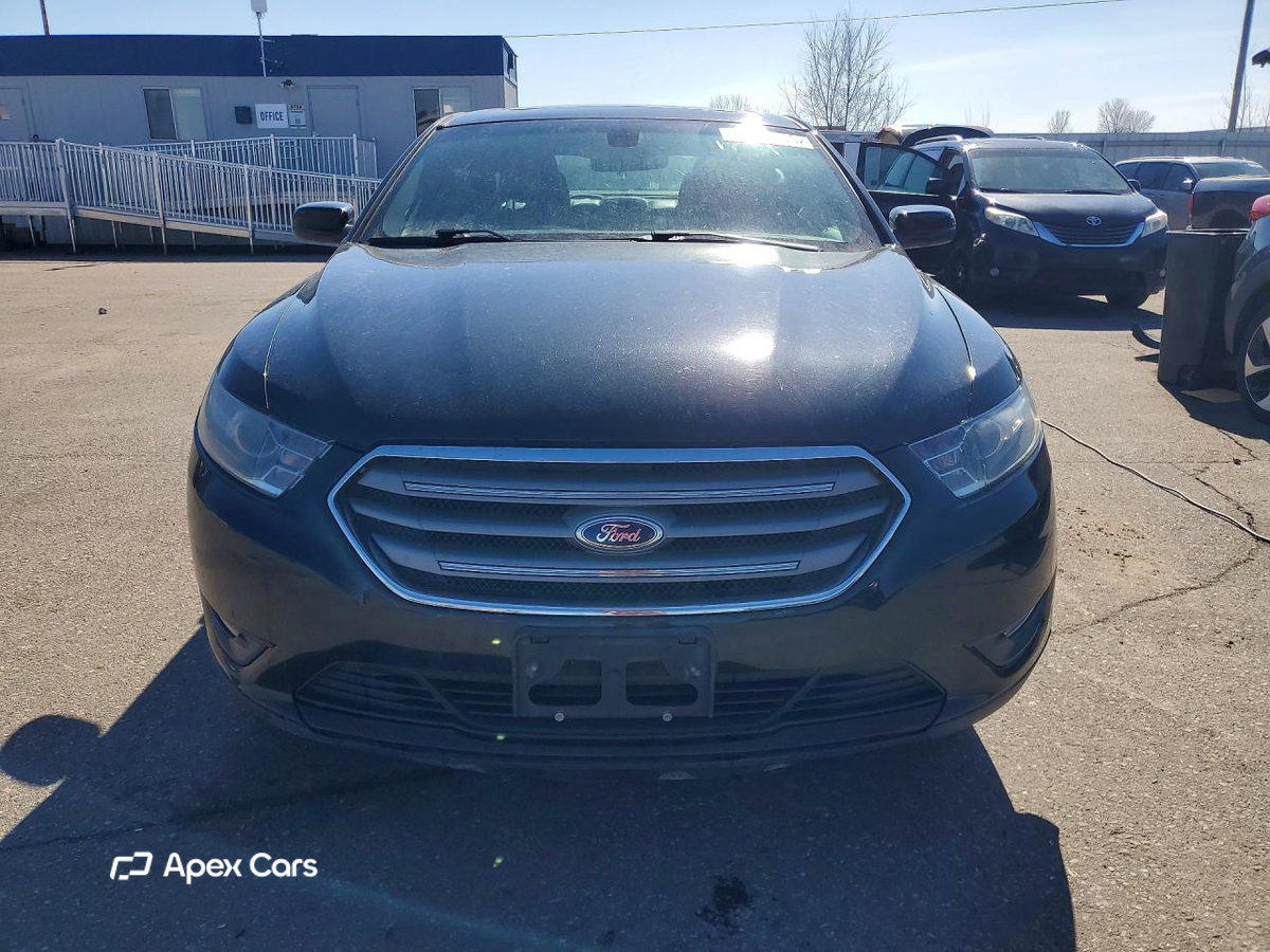 Ford Taurus 2015
