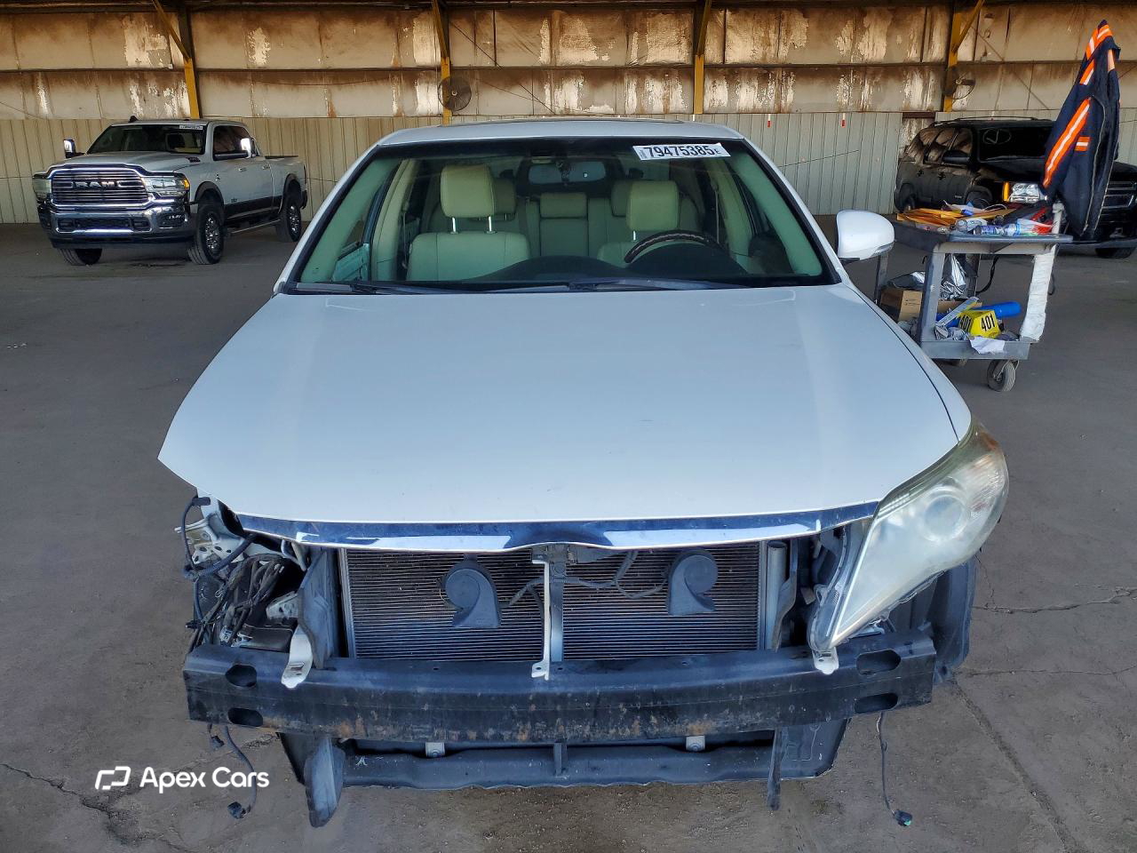 Toyota Avalon 2011