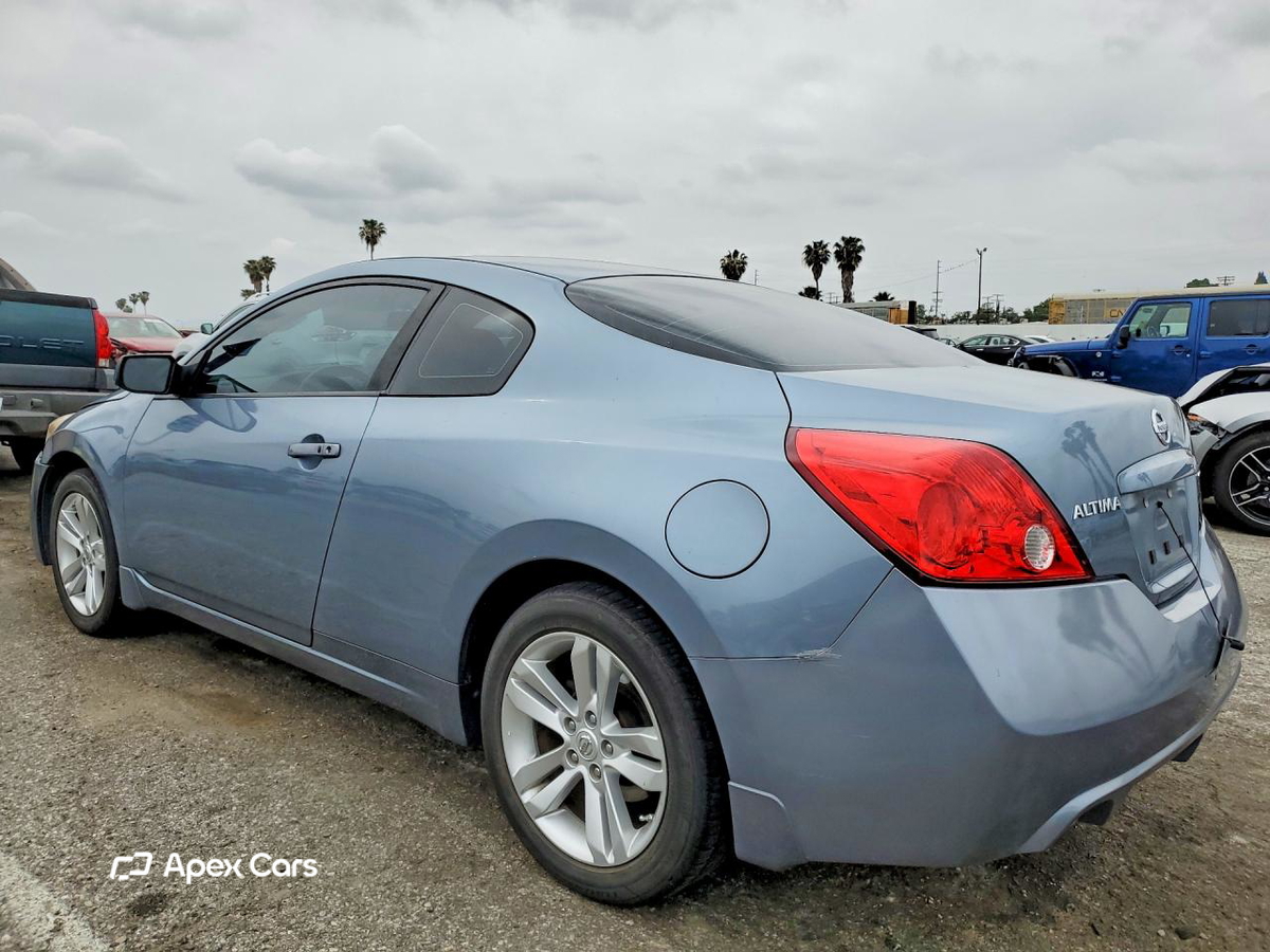 Nissan Altima 2012
