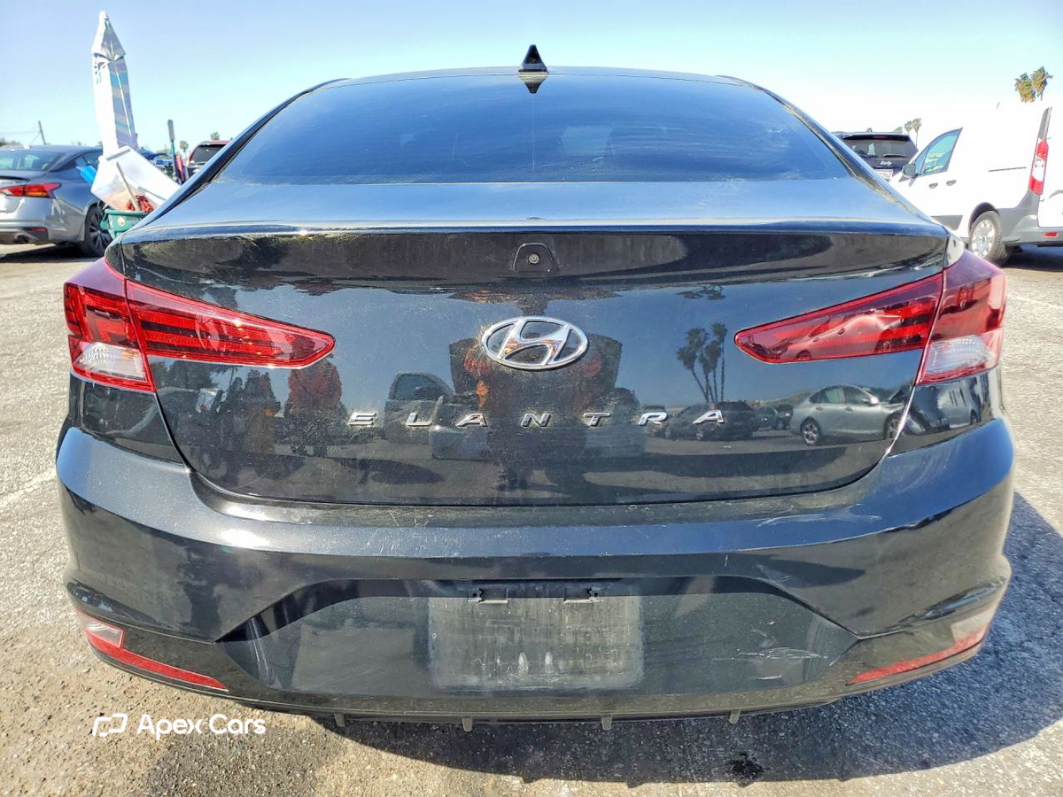 Hyundai Elantra 2020